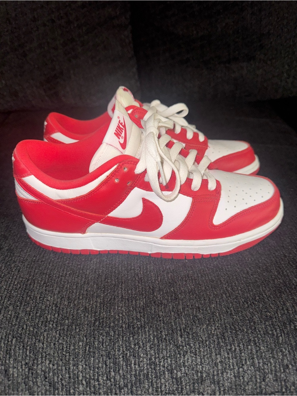 Nike Men’s Low Top Sneakers in Red and White Sz 7
